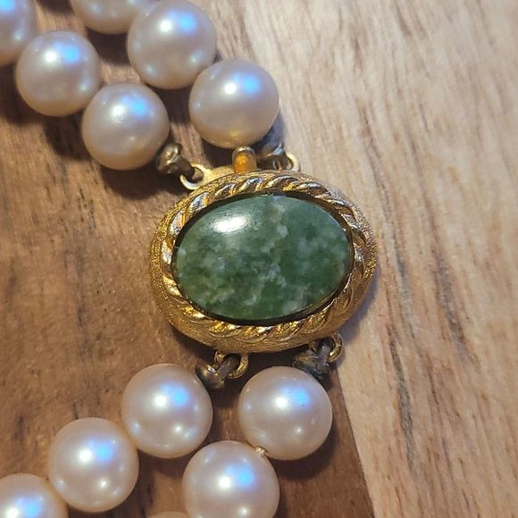 Vintage Pearl Bracelet - Picture 2 of 4